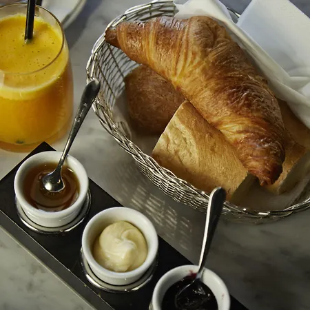 The Melegran מלון 4*